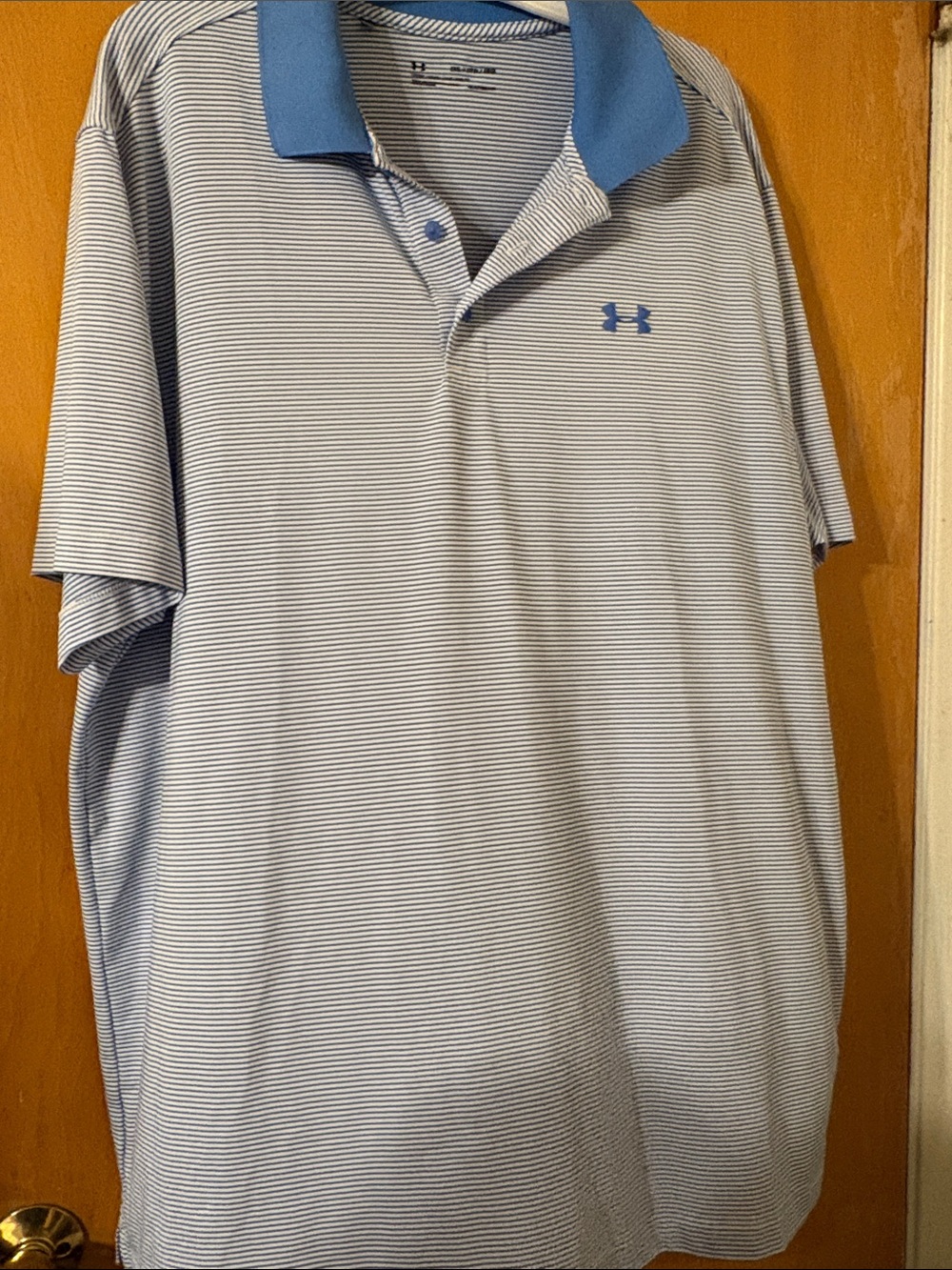 Under Armour Men’s Light Blue Striped Polo with Blue Collar Wore once 2XL